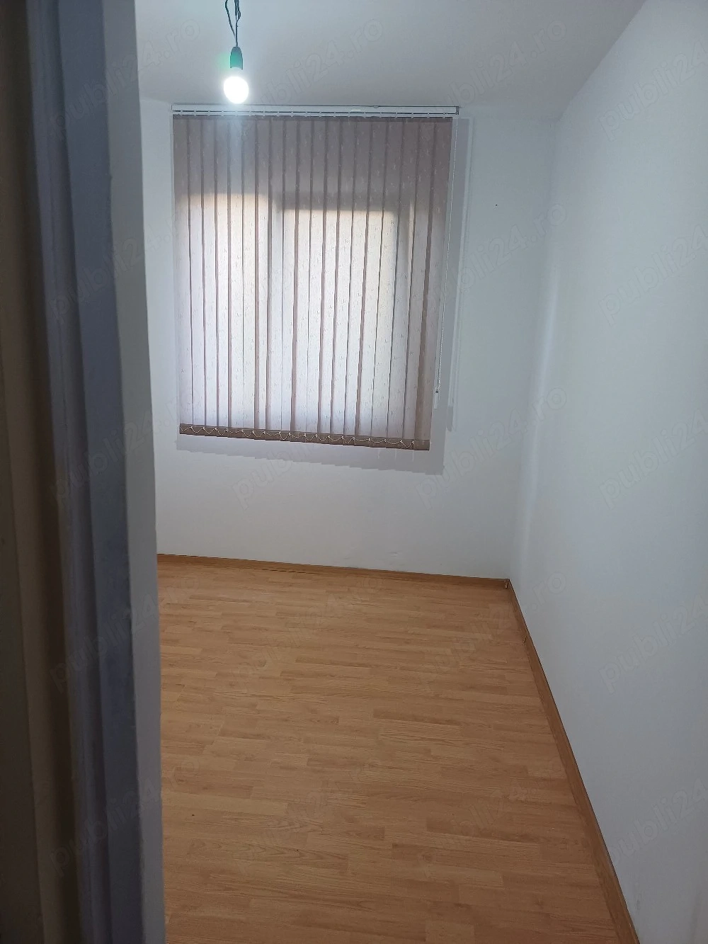Garsonieră de vânzare   Cantemir, Podul de Piatră