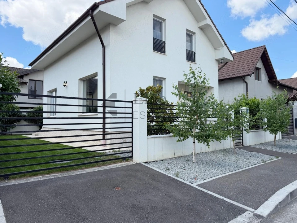 Casa cu 5 camere in Cartierul Tineretului | Prima inchirere