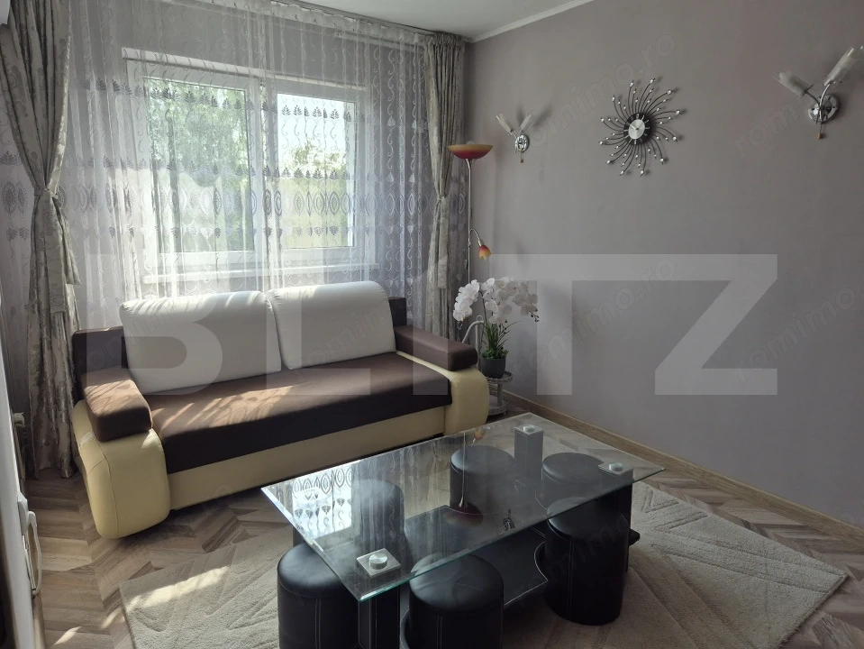 Apartament 3 camere, 41 mp, parcare, zona Florilor