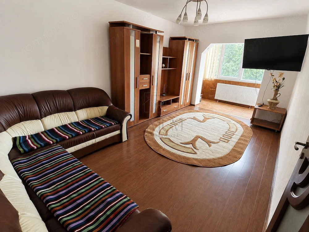 Apartament 3 camere Girocului Decomandat cu Centrala Proprie si 2 Balcoane