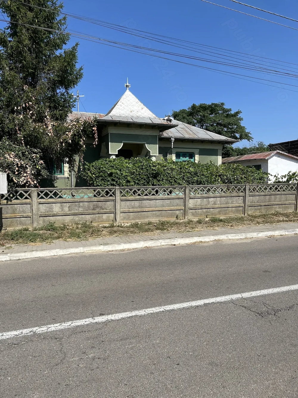 Casa de vanzare