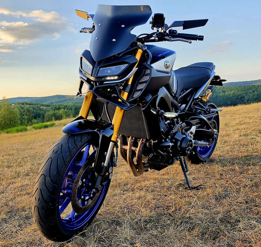 Yamaha MT-09 SP   Stare impecabilă, Evacuare completa Mivv , cauciucuri, kit lanț și revizie noi