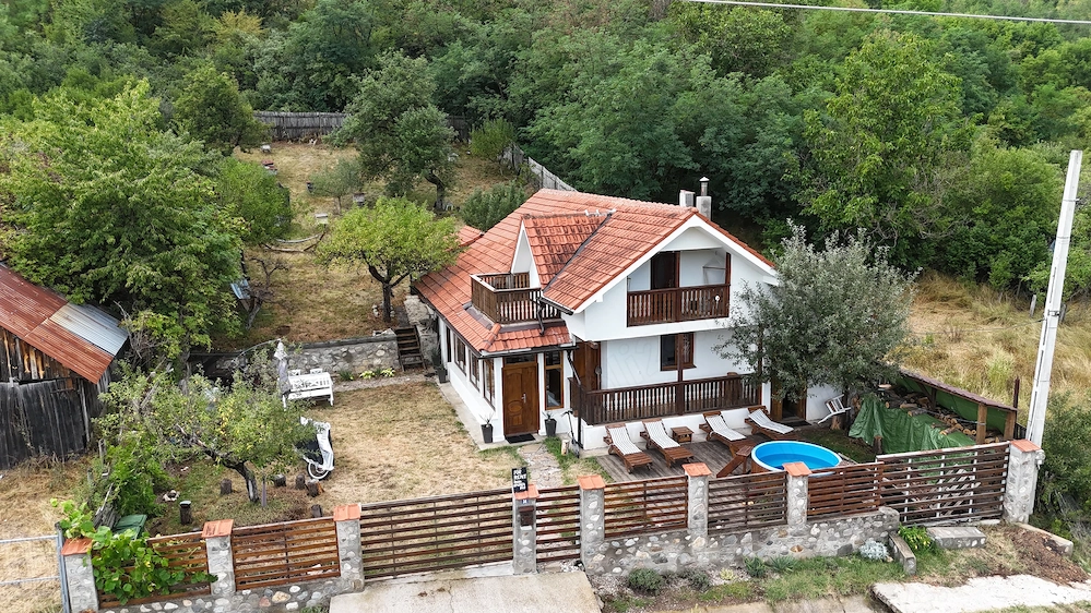 Cabană de închiriat 