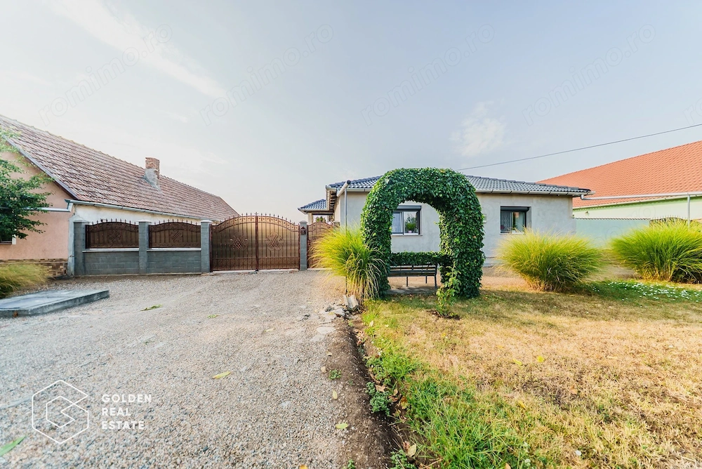 Casa in Felnac, 5 camere, teren de 1440 mp, comision 0%