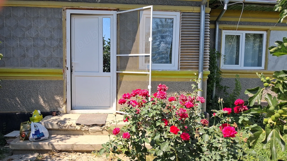 Casă de închiriat 