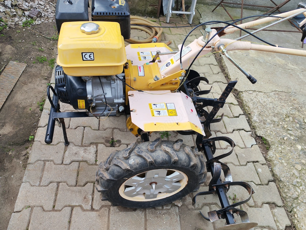 Vând Motosapa 13 CP