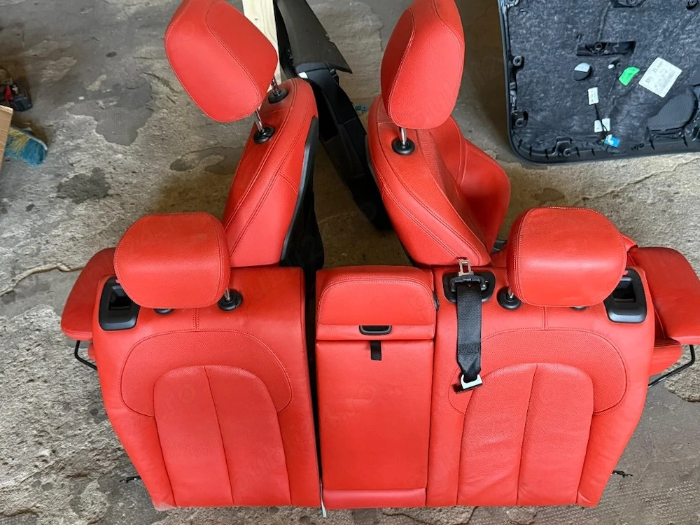 Interior piele sport cu incalzire rosu europa BMW seria 1 F40
