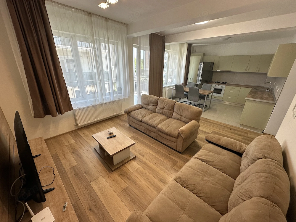 APARTAMENT DEOSEBIT