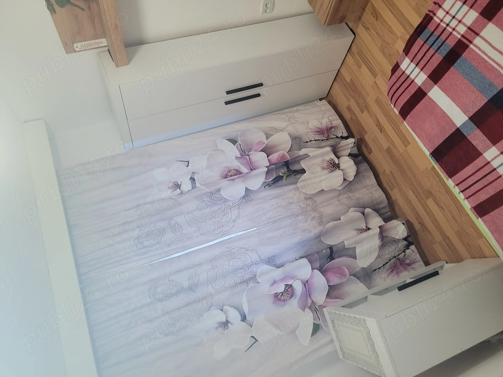 Inchiriez apartament cu doua 