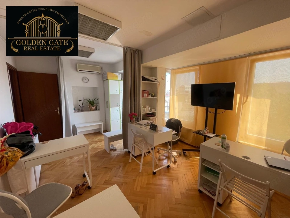Universitate - Batistei | 2 Camere | Bloc 2000 | Balcon | Metrou