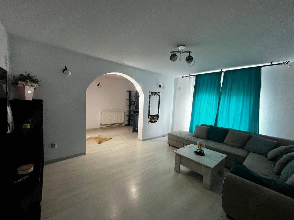 Casa de Vanzare - Pecineaga 