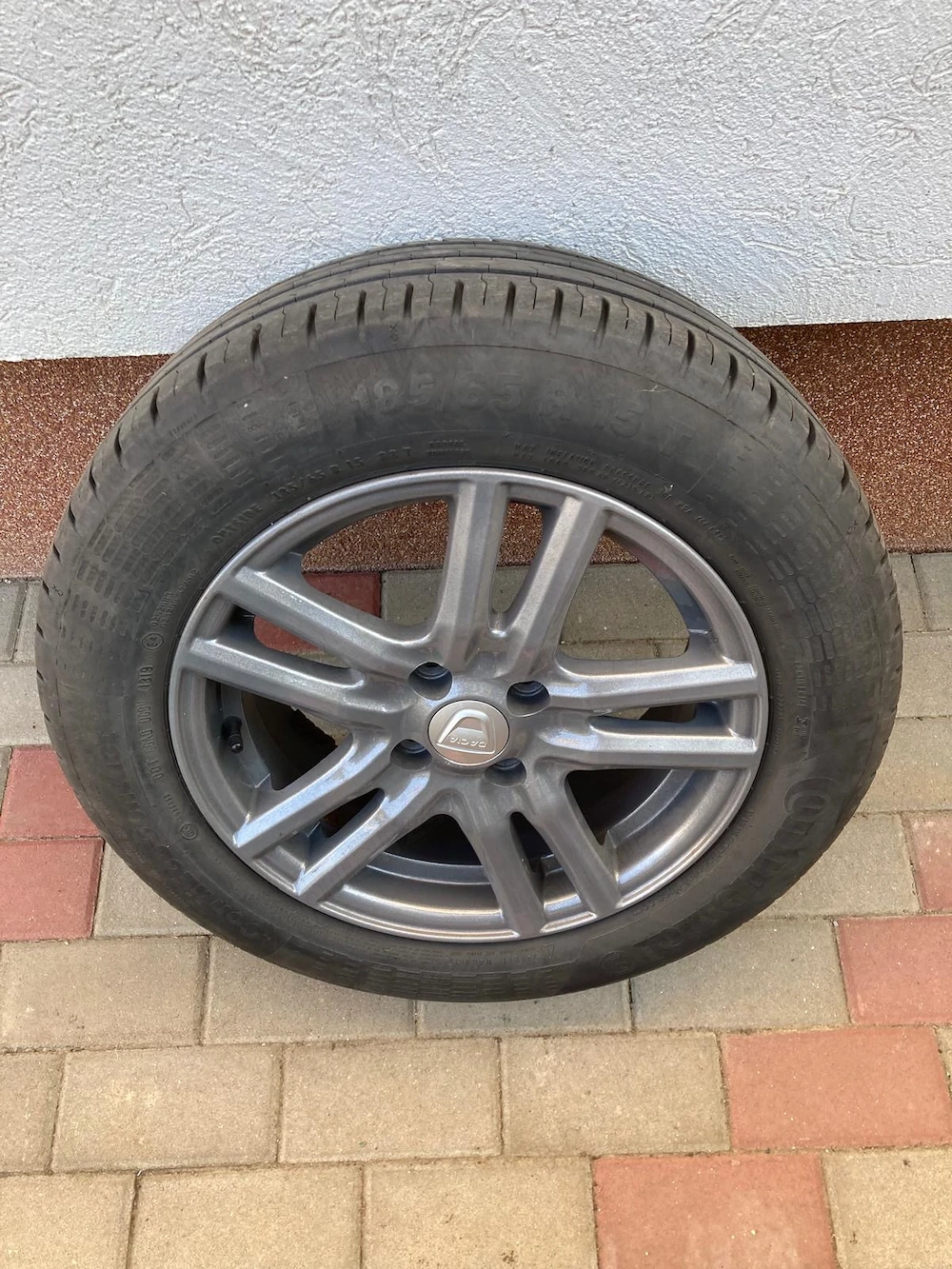 Vand jante aluminium cu caciurcuri Logan