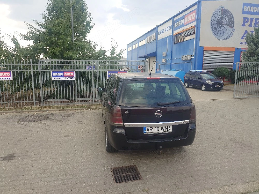Opel Zafira 