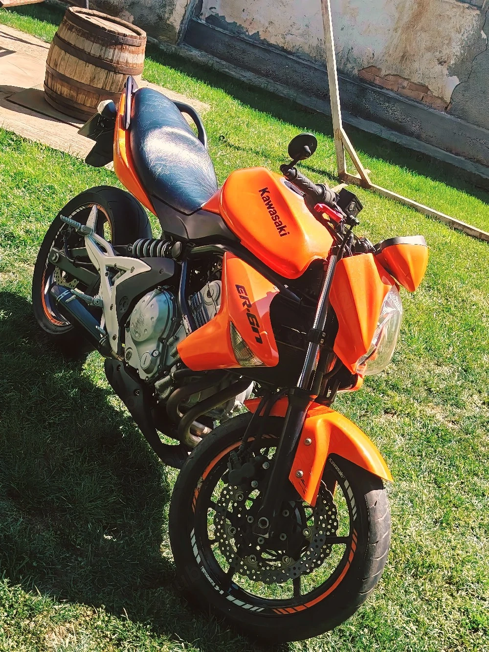 Kawasaki er6n 