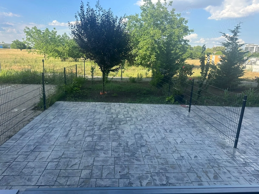 Bloc nou-2 camere, curte proprie,centrală proprie,climă