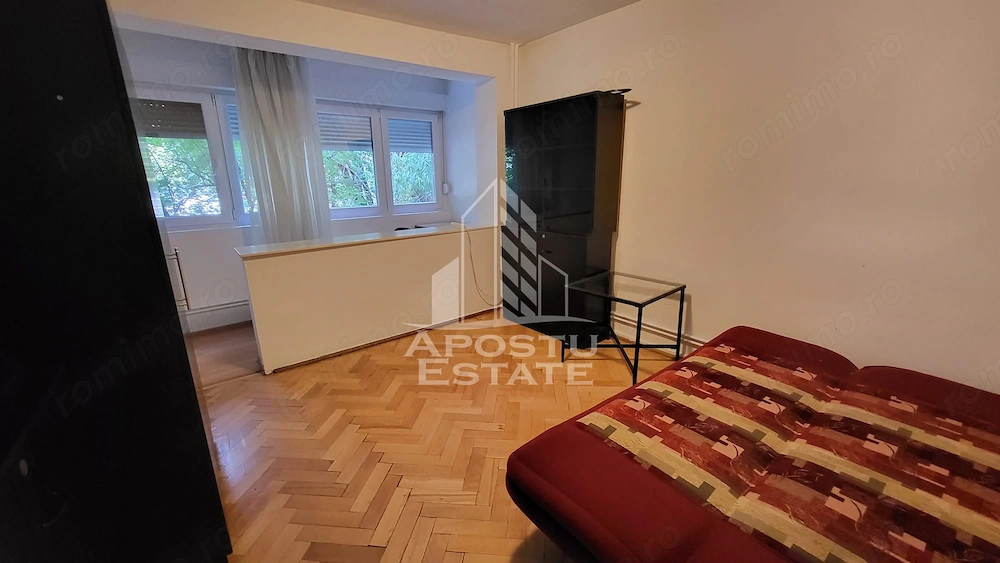Apartament cu 2 camere decomandat, zona Spitalului Judetean