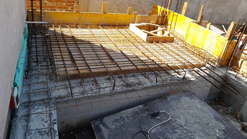 Angajez echipa muncitori constructii
