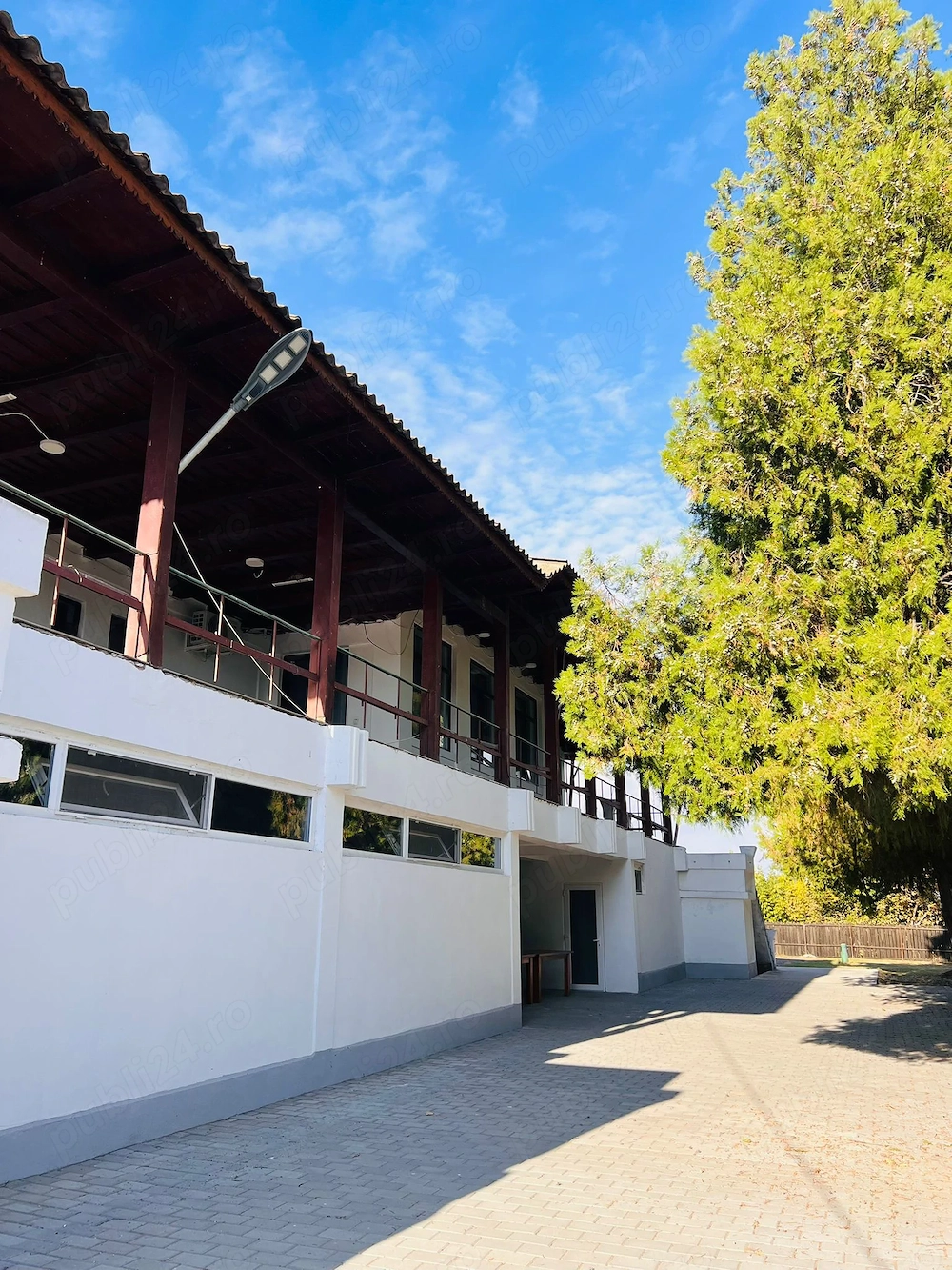 Pensiune de vânzare, restaurant+spatii de cazare 