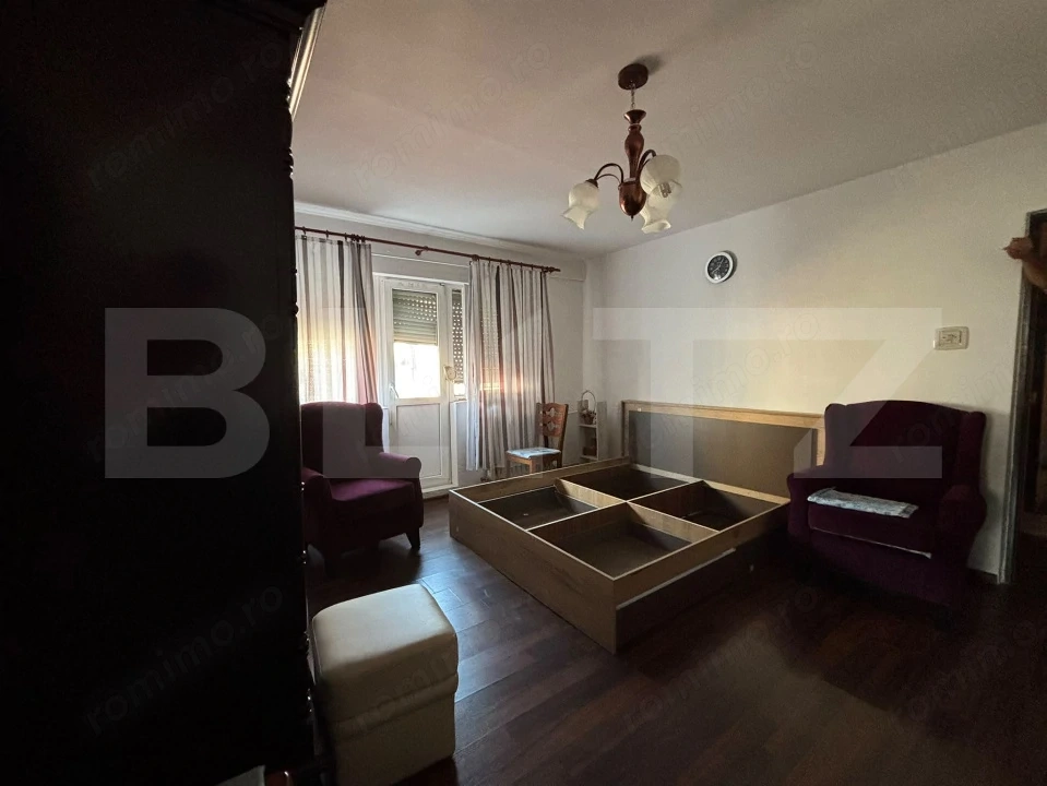 Apartament 2 camere de vanzare, 50 mp, zona Rogerius