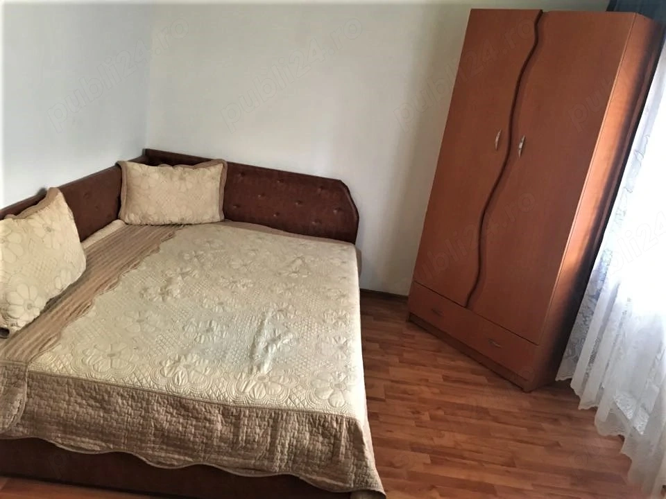 Inchiriez  o camera pentru 1-2 fete