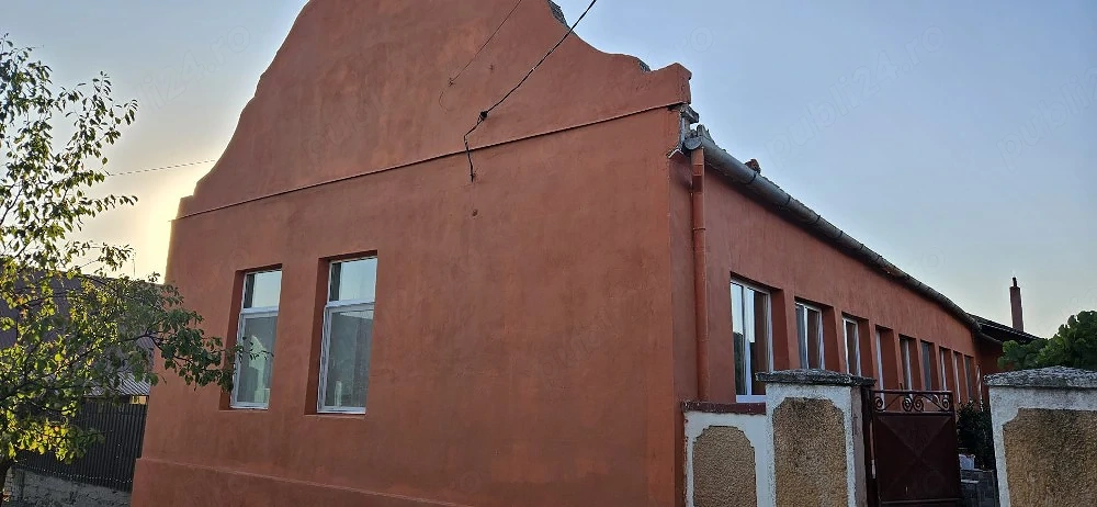 Casa de vânzare Saravale