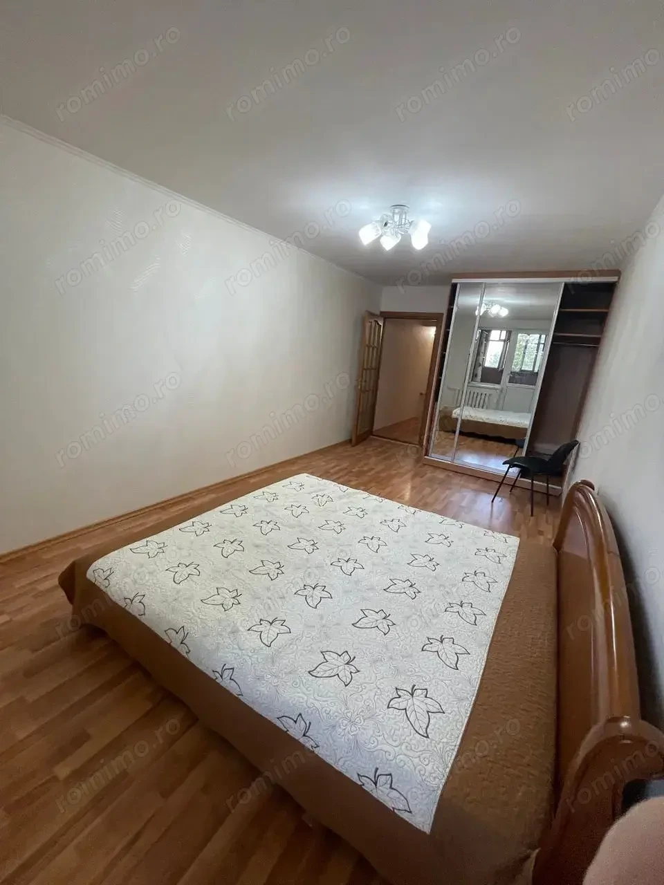 De vanzare apartament cu 2 camere zona Lipovei