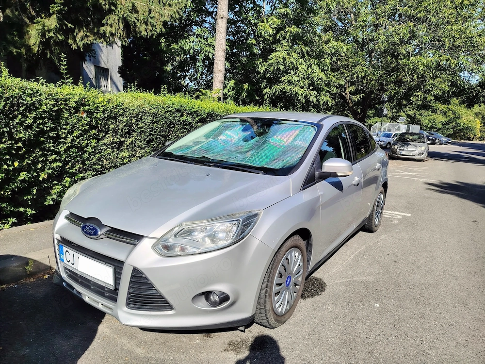 Vând Ford Focus MK3 Sedan
