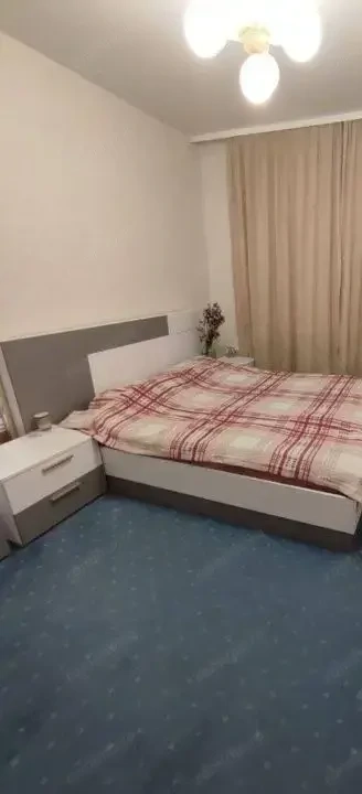 De inchiriat garsoniera in zona Aradului
