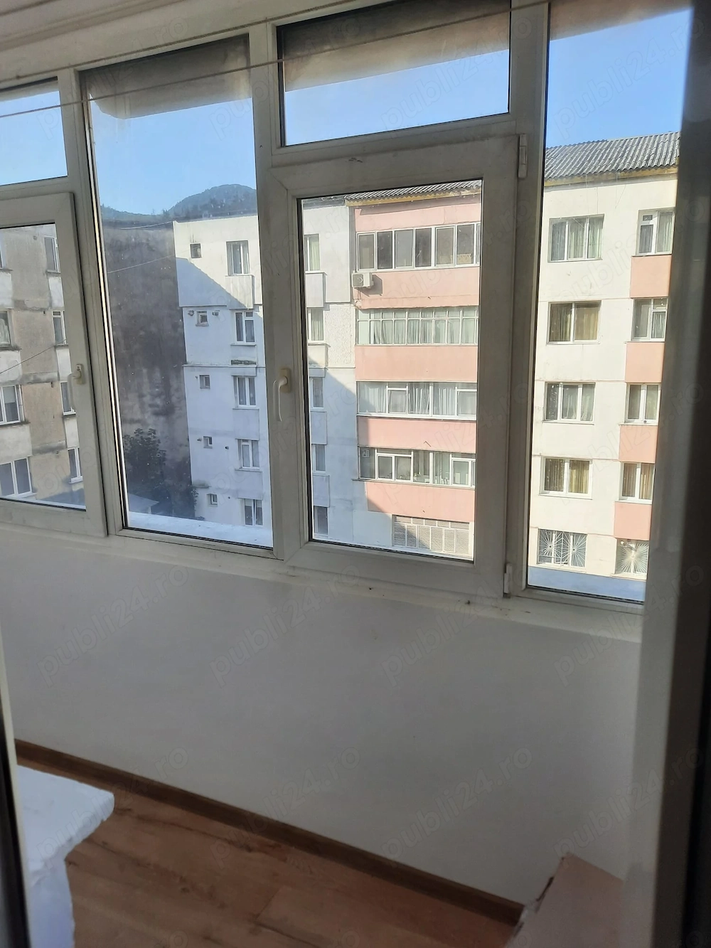 Persoana fizica - Inchiriere apartament cu 2 camere decomandat