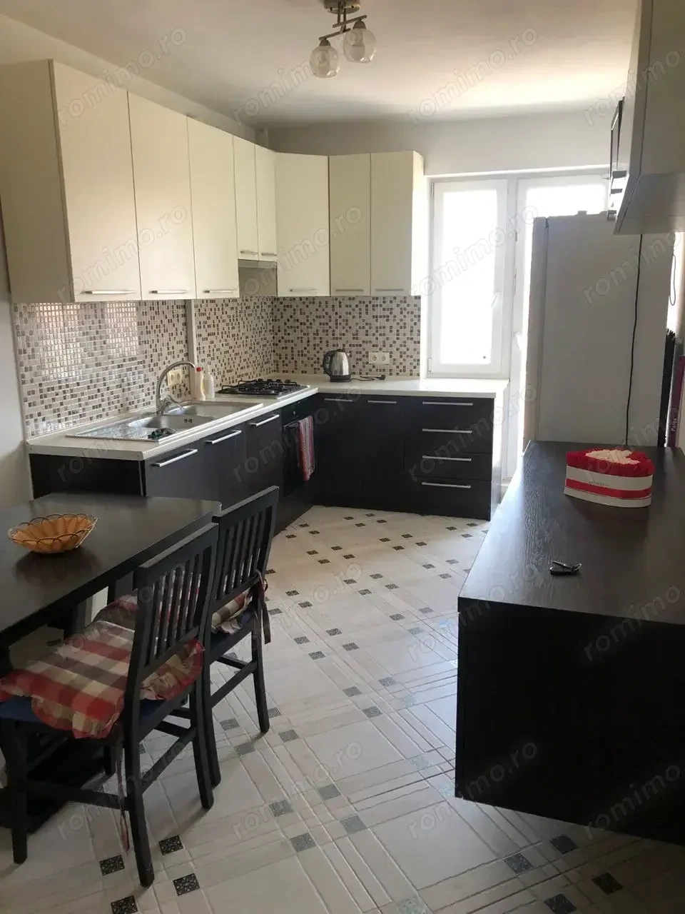 De inchriiat apartament cu o camere in zona Aradului