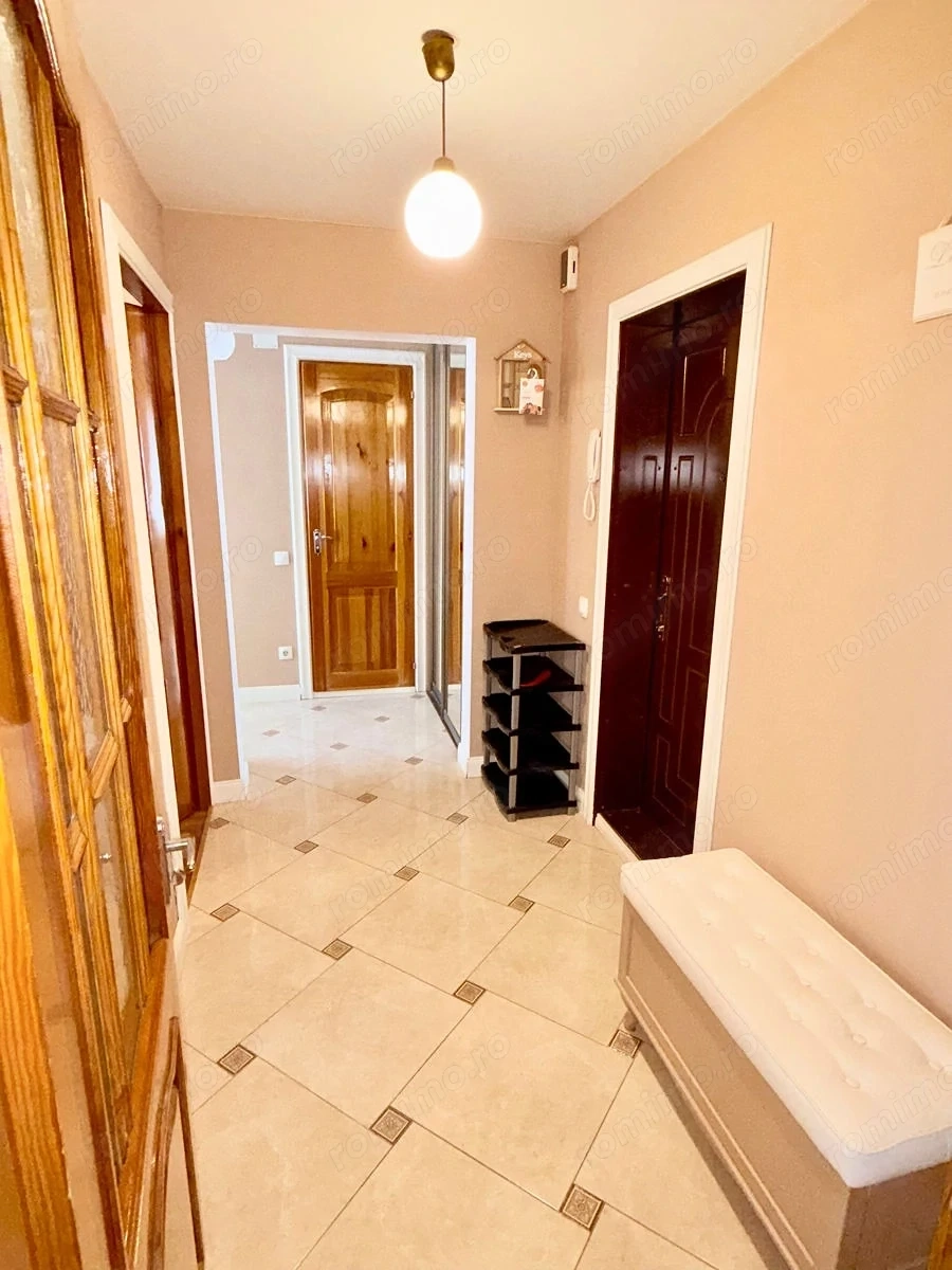 Apartament cu 2 camere de vanzare in zona Dambovita