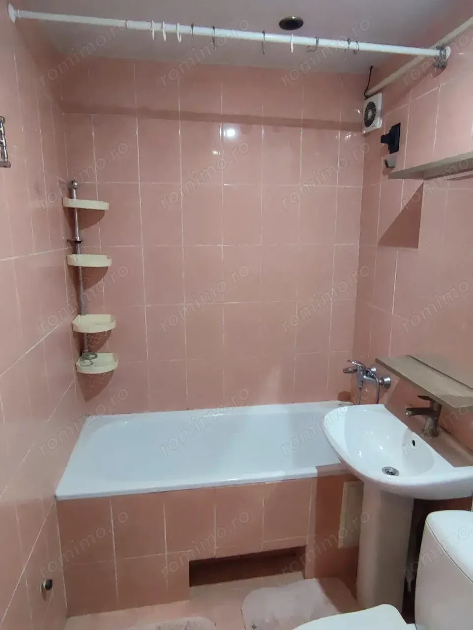 De vanzare garsoniera in zona Complexul Studentesc 