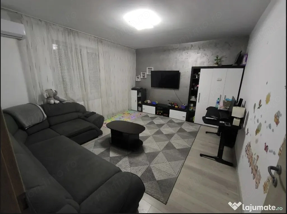 Apartament cu 2 camere 