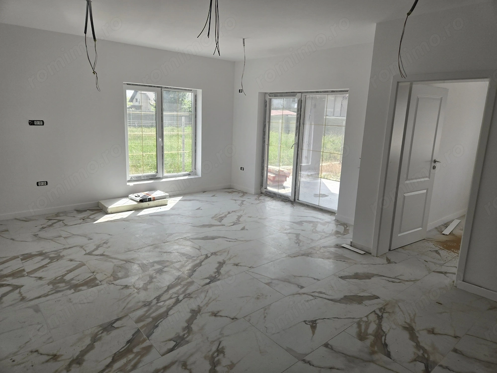 Duplex premium 5 4 camere, 2 bai, pod, Mosnita noua