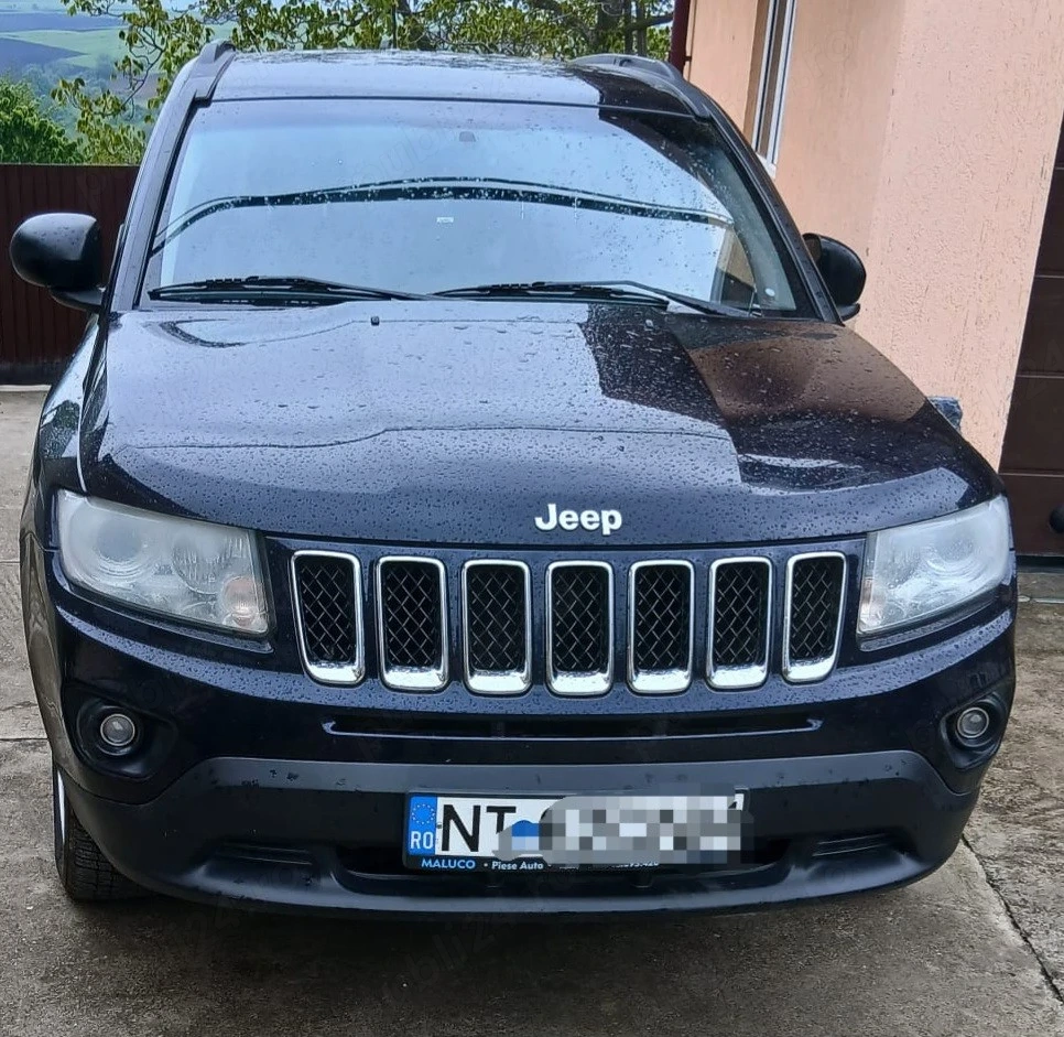 vand jeep compass