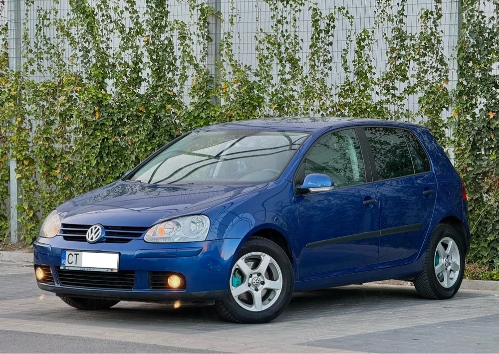 Volkswagen Golf 5 " Hatchback " Stare Perfecta " Unic Proprietar " An Fabricatie 2007 " 1.6 Benzina 