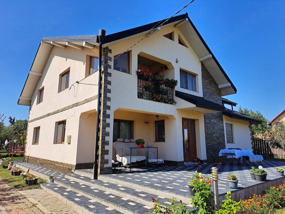 Casă + 9.500 mp teren + vie + livadă | rebricea, la 30 km de iași | 185.000  