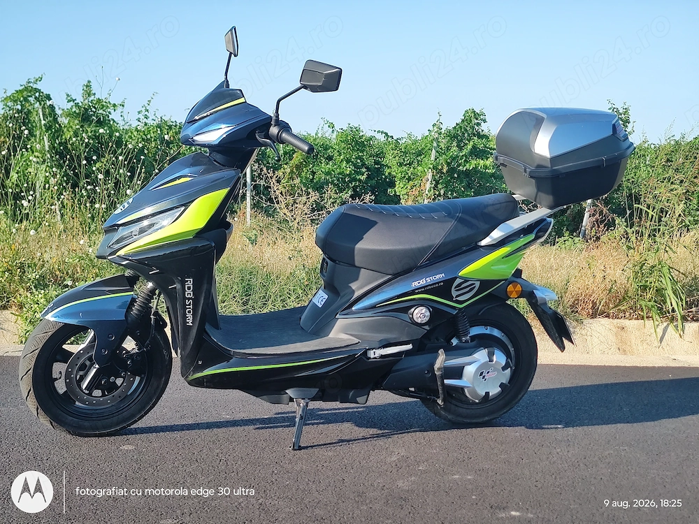 Vând scuter electric LIMA LIGHTNING 