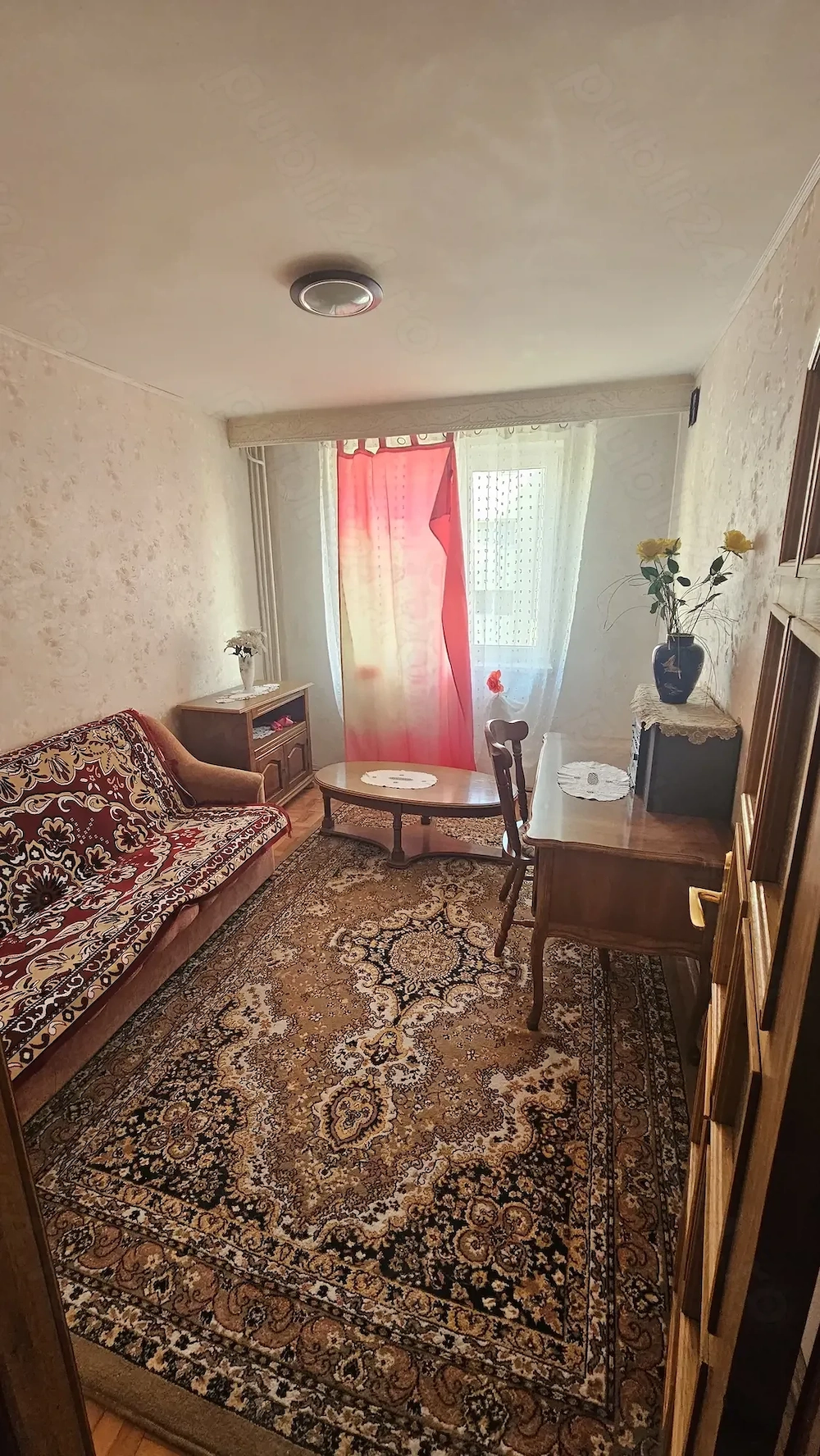 Apartament cu 3 camere, în Târgu Neamț