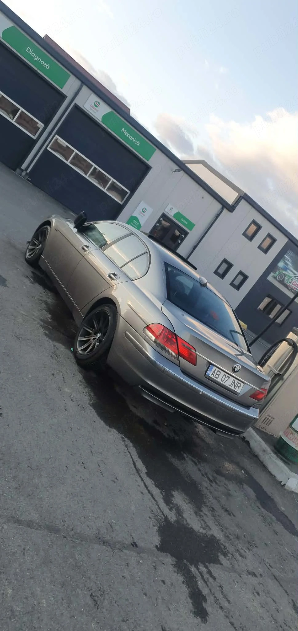 Vand sau schimb + -