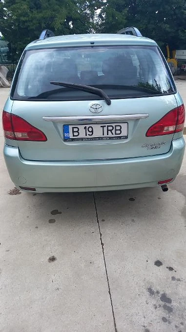 Toyota Avensis Verso