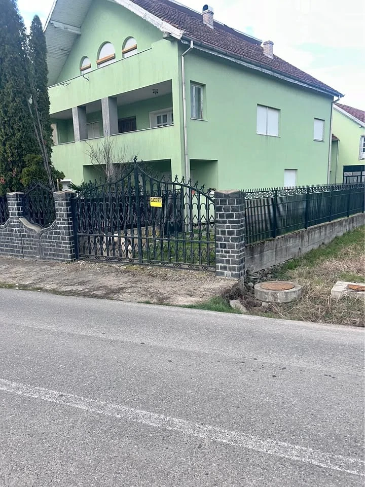 casa de vanzare 