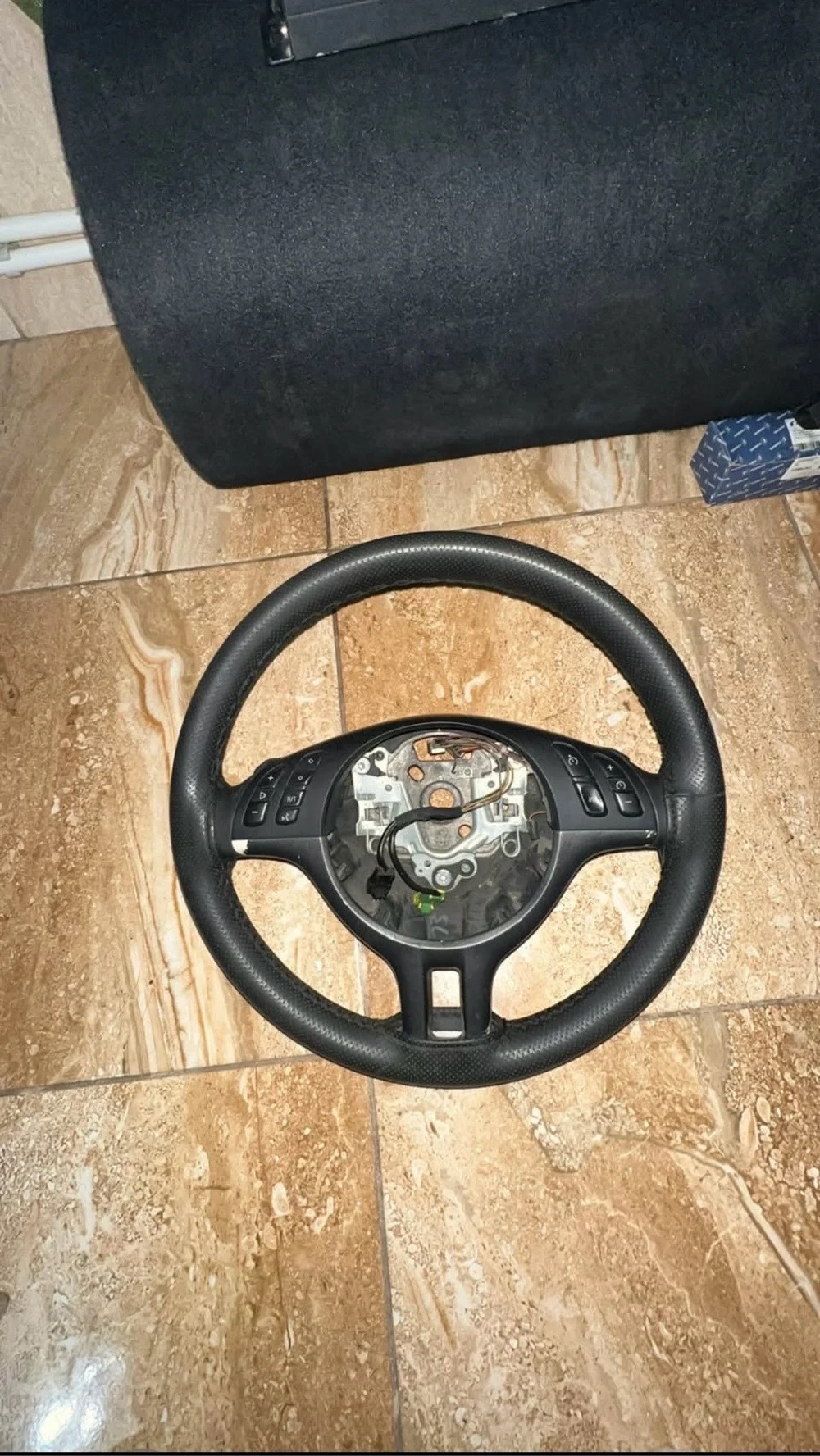 vand ce se vede in poze