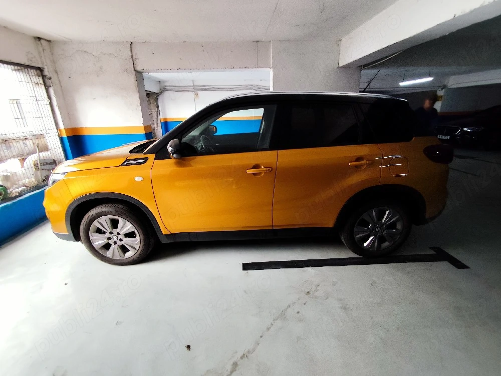 vînd Suzuki Vitara Hibrid an 2024
