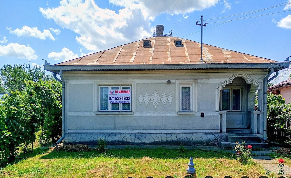 Casa de vanzare loc.Broscauti la 4 km de Dorohoi