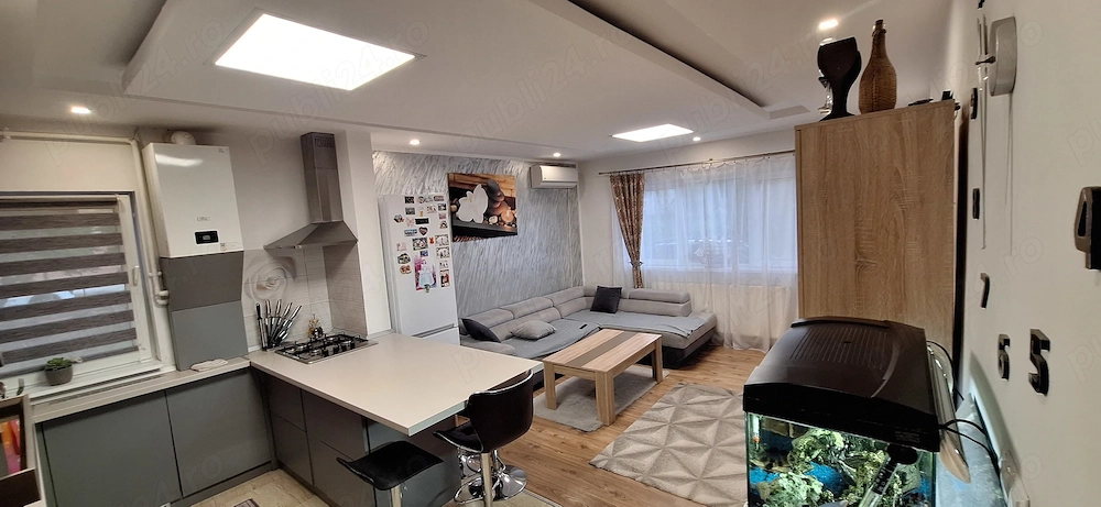 De vânzare apartament cu 3 camere și două balcoane de 60 mp utili + 5 mp cele 2 balcoane