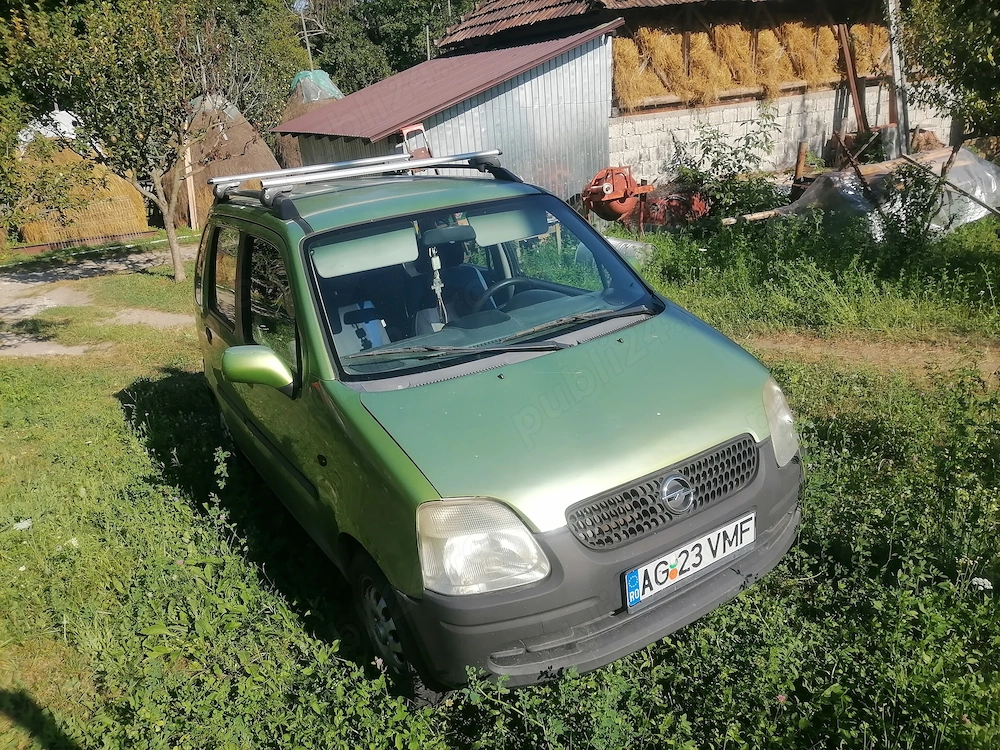 Vând Opel Agila 2001 