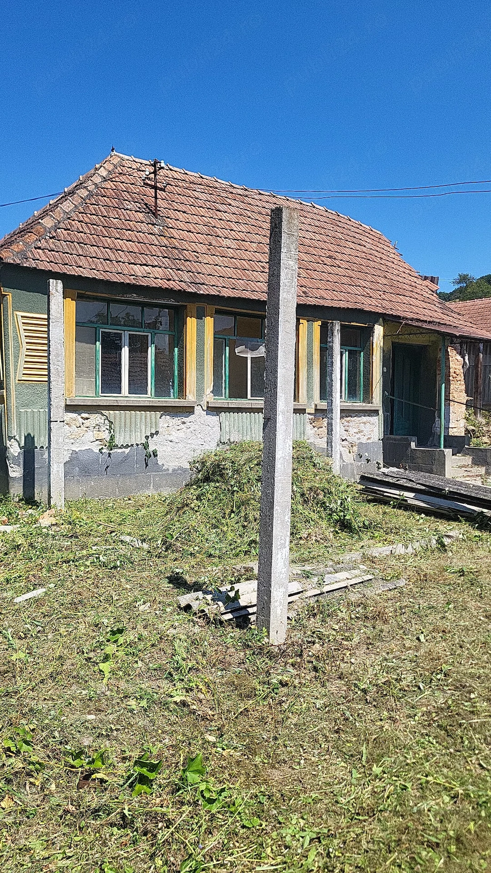 Vand casa in satul Raplotel comuna Raportul Mare!