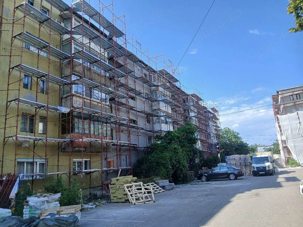 Angajez personal în construcții