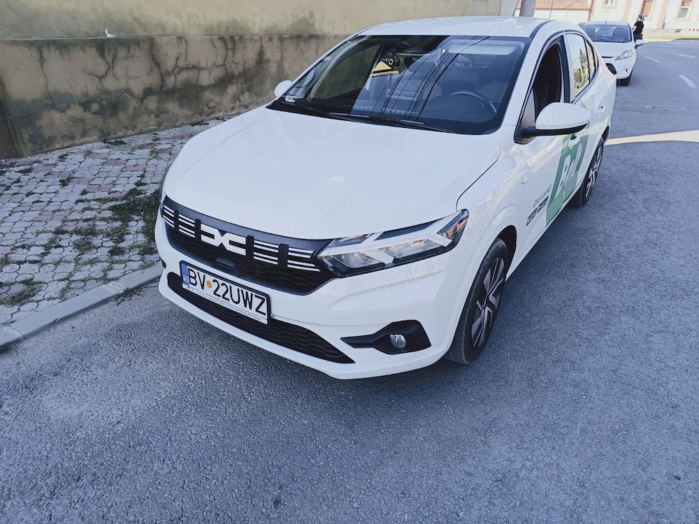 Vând logan 3 expression  an 2024